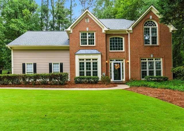 Property at 3274 Eagle Watch Dr, Woodstock, GA 30189, 5 beds, 3.5 baths