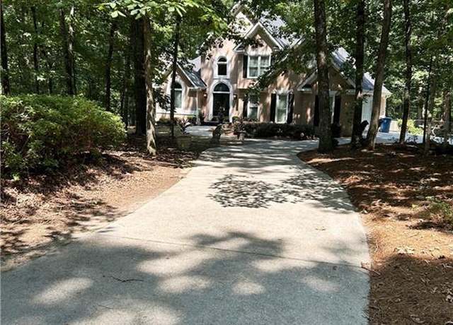 Property at 2901 Briscoe Rd, Loganville, GA 30052, 4 beds, 3.5 baths