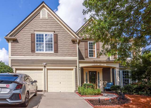 Property at 585 Cricklewood Drive Dr, Suwanee, GA 30024, 5 beds, 2.5 baths