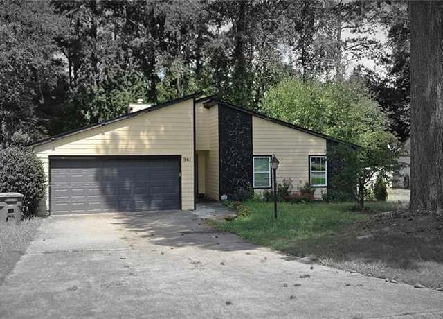 Property at 961 Sunnybrook Dr, Norcross, GA 30093, 3 beds, 2 baths