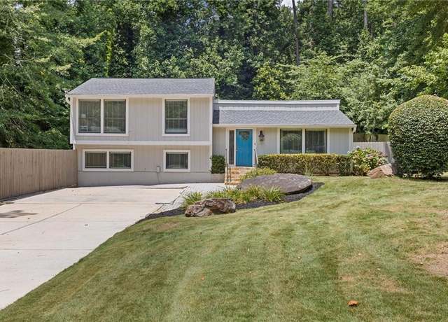 Property at 231 Cross Gate Dr, Marietta, GA 30068, 4 beds, 2.5 baths