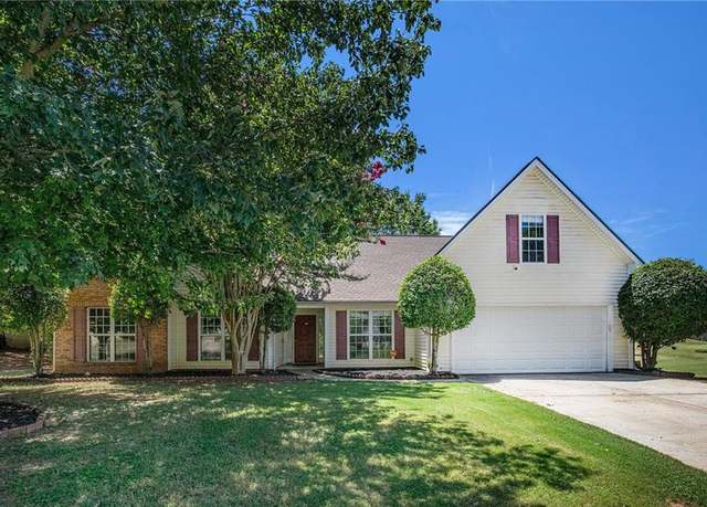 Property at 405 Windsor Brook Ln, Lawrenceville, GA 30045, 4 beds, 2 baths