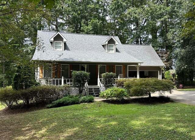 Property at 175 Highland Dr SW, Calhoun, GA 30701, 4 beds, 3 baths