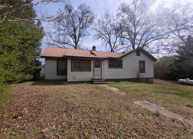Property at 45 York Cir, Cedartown, GA 30125, 2 beds, 1 bath