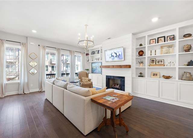 Property at 217 Napa Dr, Woodstock, GA 30188, 4 beds, 3.5 baths