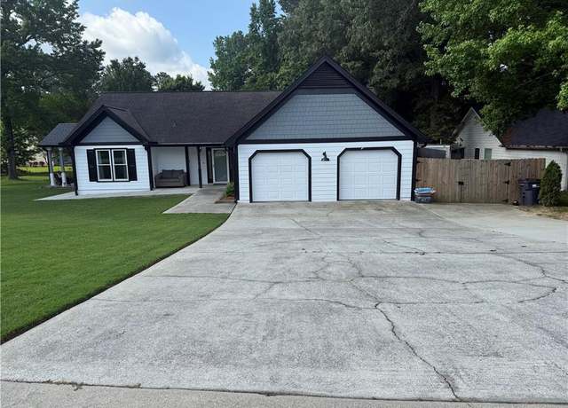 Property at 2303 Condor Dr, Lawrenceville, GA 30044, 4 beds, 3 baths