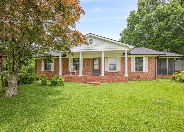 Property at 5709 Center Hill Church Rd, Loganville, GA 30052, 3 beds, 1 bath