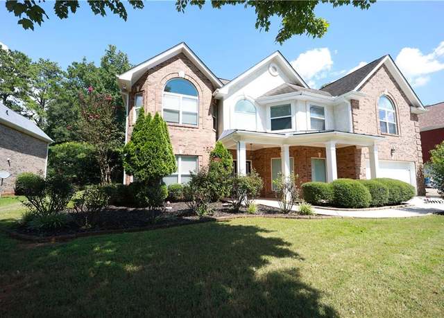 Property at 276 Langshire Dr, Mcdonough, GA 30253, 5 beds, 3.5 baths
