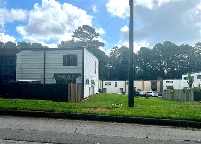 Property at 5918 Sutcliff Sq, Lithonia, GA 30058, 2 beds, 2 baths