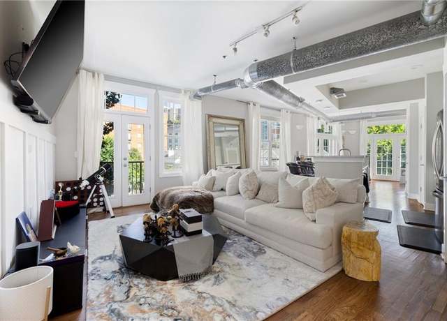 Property at 1029 Piedmont Ave NE #202, Atlanta, GA 30309, 2 beds, 2 baths