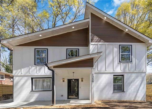 Property at 1350 Elizabeth Ave SW, Atlanta, GA 30310, 5 beds, 5 baths