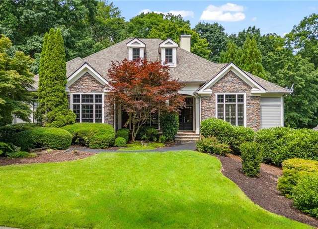 Property at 35 E Harbor Dr, Dawsonville, GA 30534, 5 beds, 3.5 baths