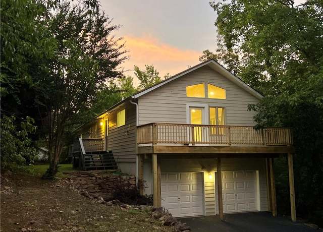 Property at 2268 Sparrow Ridge Dr NE, Marietta, GA 30066, 3 beds, 2.5 baths