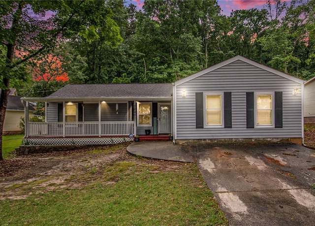Property at 7845 Chase Woods Dr, Jonesboro, GA 30236, 4 beds, 2 baths