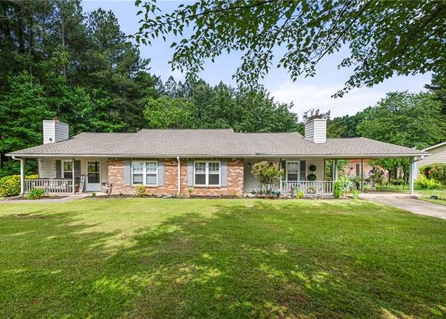 Property at 5668 Williamsburg Trce, Atlanta, GA 30349, 4 beds, 4 baths