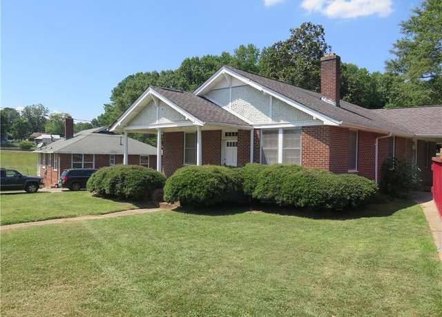 Property at 1 K Ave, Gainesville, GA 30504, 3 beds, 2 baths
