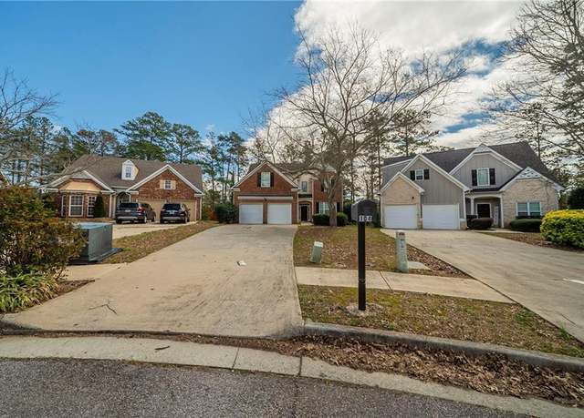 Property at 104 Shadow Creek Ct, Fairburn, GA 30213, 4 beds, 2.5 baths