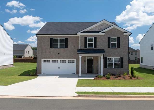 Property at 628 Kimberwick Dr, Locust Grove, GA 30248, 5 beds, 3 baths