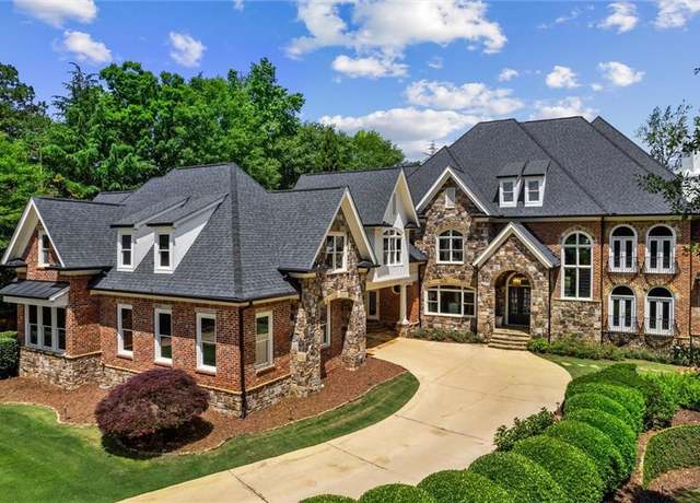 Property at 5322 Legends Dr, Braselton, GA 30517, 7 beds, 7.5 baths