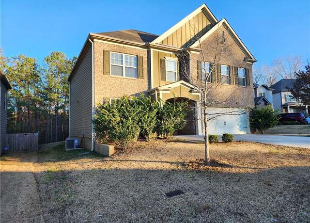 Property at 5150 Amberland Sq, Atlanta, GA 30349, 4 beds, 2.5 baths