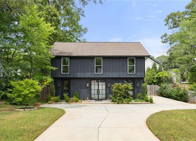 Property at 2824 Tupelo St SE, Atlanta, GA 30317, 4 beds, 2.5 baths