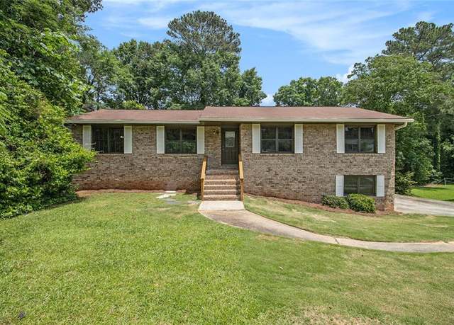Property at 530 Village Green Ct SW, Lilburn, GA 30047, 5 beds, 3 baths