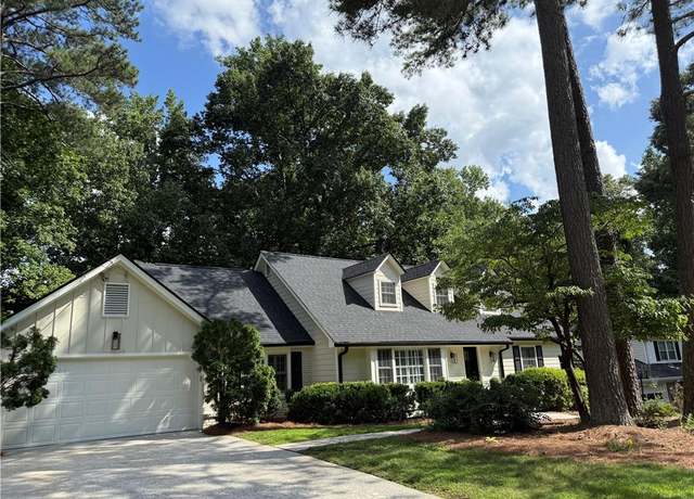 Property at 229 Devonwood Dr, Atlanta, GA 30328, 6 beds, 3 baths