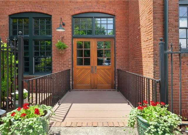 Property at 131 Radium St NW #12, Marietta, GA 30060, 3 beds, 3 baths