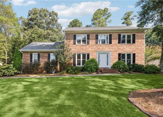 Property at 1493 Oak Springs Dr, Marietta, GA 30066, 4 beds, 2.5 baths