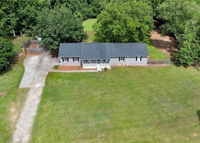 Property at 1810 King Mill Rd, Mcdonough, GA 30252, 5 beds, 3 baths