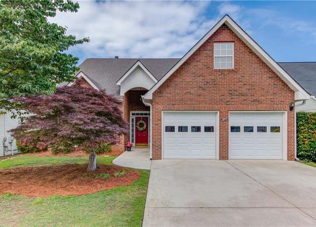 Property at 3585 Berkeley Park Ct, Duluth, GA 30096, 3 beds, 2 baths