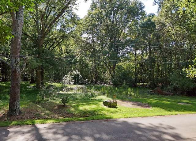 Property at 1141 Armour Cir, Greensboro, GA 30642