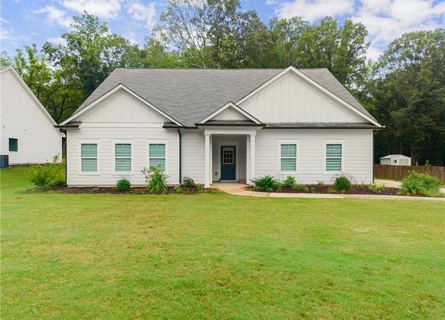 Property at 1226 Highway 211 NE, Winder, GA 30680, 4 beds, 3 baths