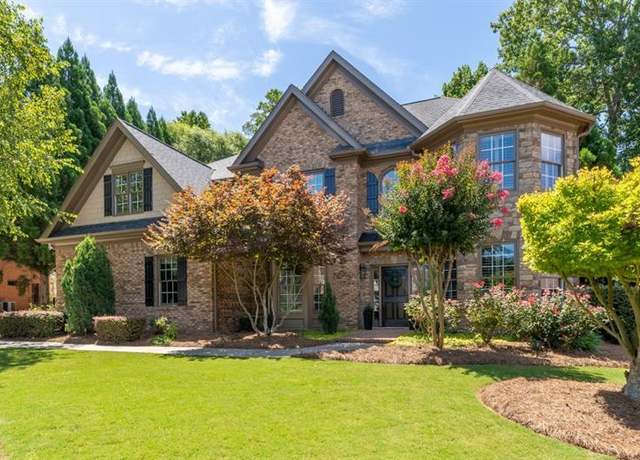 Property at 5885 Trailwood Ct, Suwanee, GA 30024, 5 beds, 4 baths