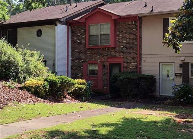 Property at 615 Garden Walk Dr, Stone Mountain, GA 30083, 2 beds, 1.5 baths