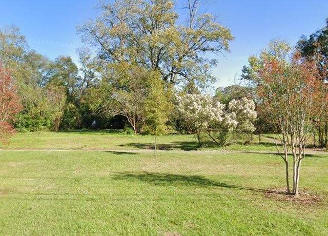 Property at 424 3rd Ave, Columbus, GA 31901