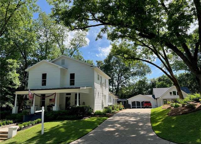 Property at 91 Martin St, Jefferson, GA 30549, 5 beds, 3.5 baths
