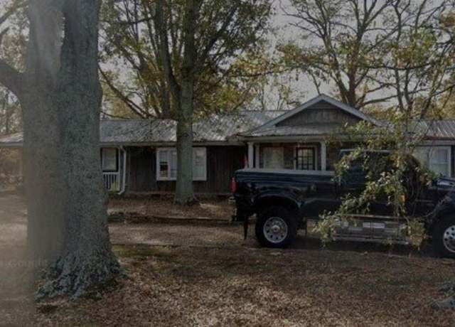 Property at 5729 Jim Crow Rd, Flowery Branch, GA 30542, 2 beds, 2 baths