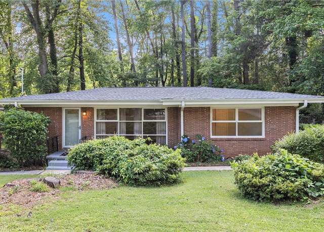 Property at 1461 Alverado Way, Decatur, GA 30032, 3 beds, 1.5 baths
