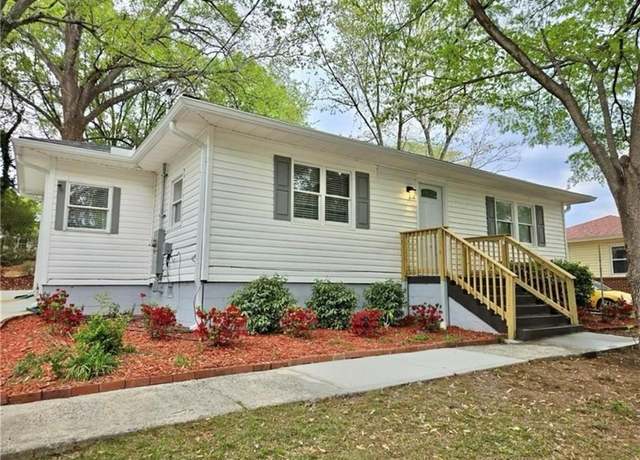 Property at 2495 Glendale Cir SE, Smyrna, GA 30080, 3 beds, 2 baths