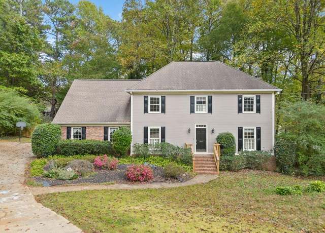 Property at 1864 Gloucester Ct, Snellville, GA 30078, 5 beds, 4 baths