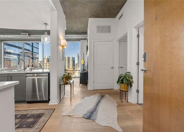 Property at 923 Peachtree St NE #939, Atlanta, GA 30309, 1 bed, 1 bath