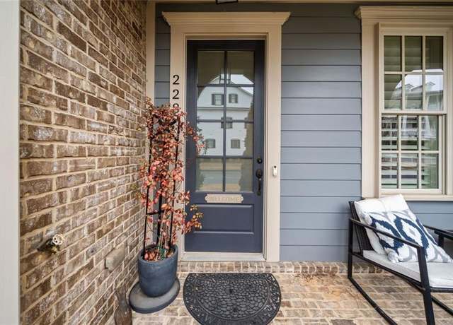 Property at 228 Dawson Dr, Woodstock, GA 30188, 4 beds, 3.5 baths
