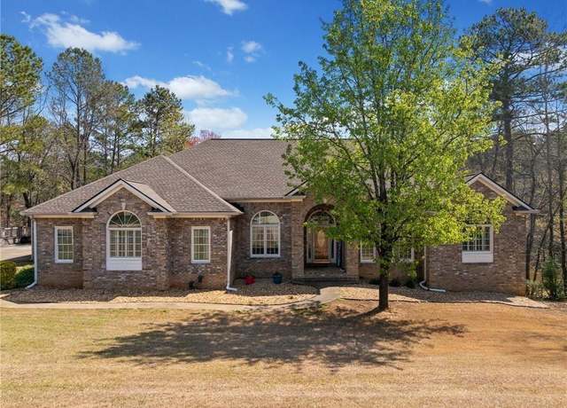 Property at 19 Spring Lake Trl NE, White, GA 30184, 5 beds, 4 baths