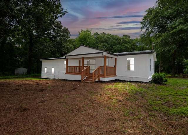 Property at 145 Lovetts Ridge Rd, Jackson, GA 30233, 3 beds, 2 baths