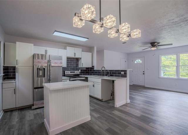 Property at 3570 Briar Dr, Lithia Springs, GA 30122, 3 beds, 2 baths
