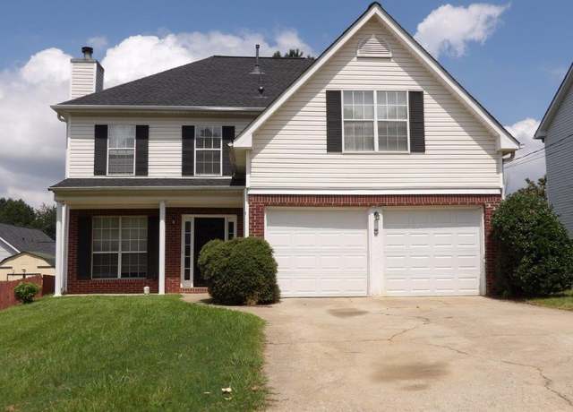 Property at 4035 Robin Cir, Atlanta, GA 30349, 4 beds, 2.5 baths
