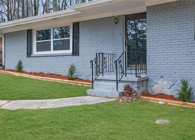 Property at 3983 E Hilda Cir, Decatur, GA 30035, 4 beds, 2.5 baths