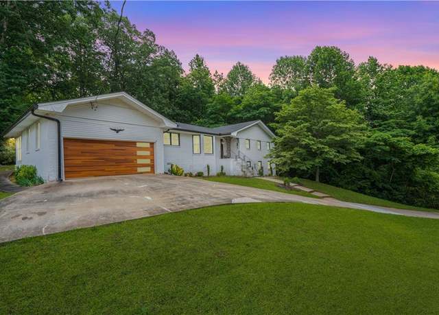 Property at 4025 Cheoah Dr, Douglasville, GA 30135, 3 beds, 3 baths
