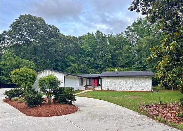 Property at 6 Olevia St, Winder, GA 30680, 3 beds, 2.5 baths